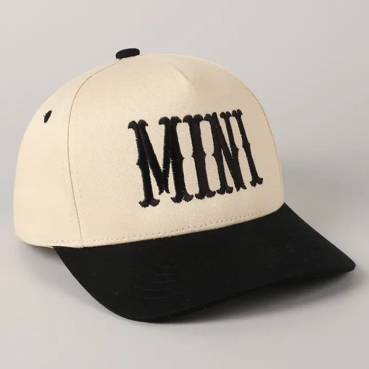 Mini lettering embroidered two-tone baseball cap
