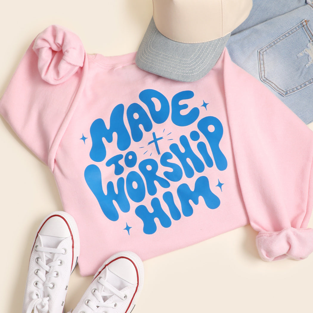 Made To Worship Him graphic sweatshirt in light pink