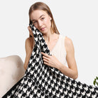 2 In 1 Houndstooth Print Throw Blanket & Pillow - Fashion CITY